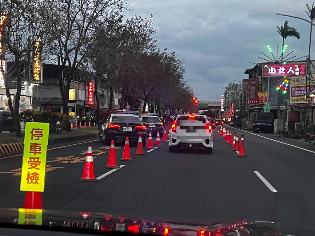 竹聯幫神秘部隊晚間春酒聚會 宜蘭警方派200警力設路檢全力戒備