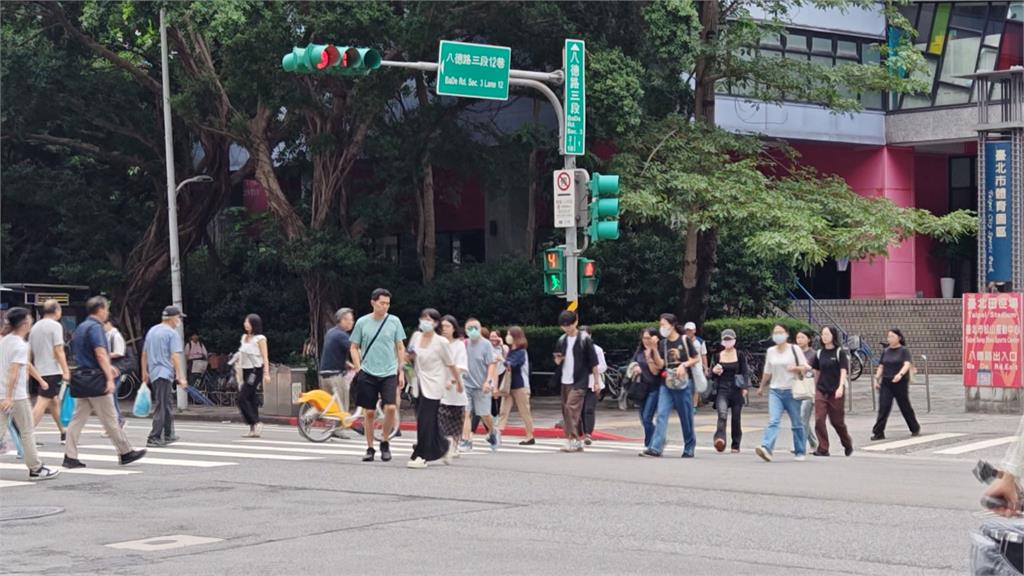 沙德爾路徑更近台！最快週三海警　估下半天週四至週五影響最劇