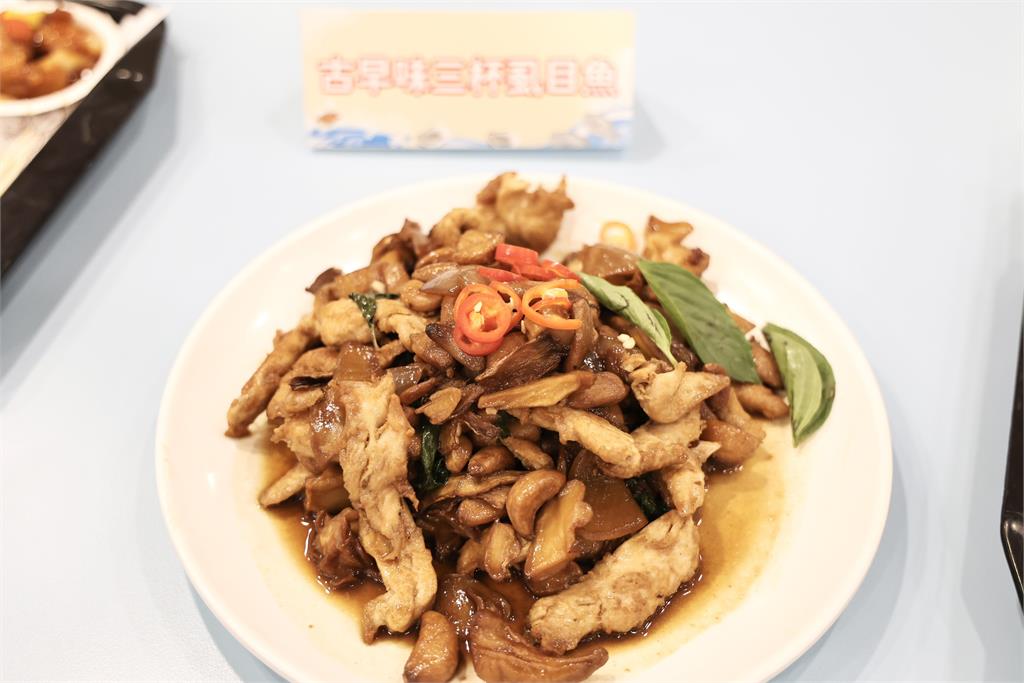 黃偉哲攜手南科推廣台南漁產  虱目魚、鮮蚵有望進入園區團膳 