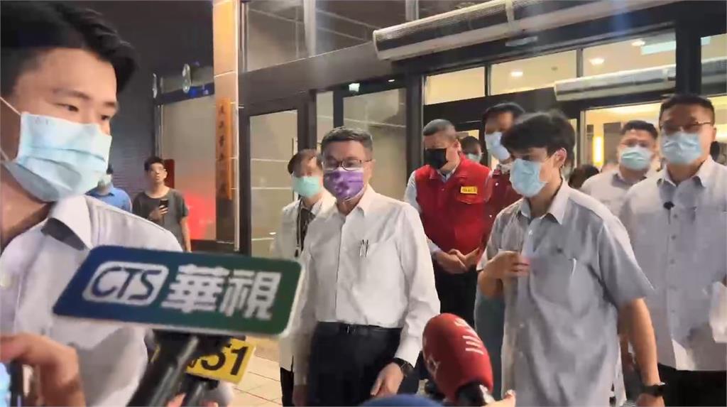 快新聞/新!三峽重大車禍3死12傷 賴清德、卓榮泰分赴3醫院探視傷者