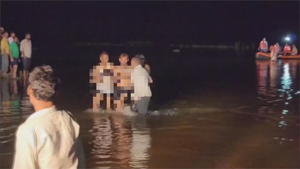 印度農用牽引車墜池塘　至少11死搜救仍在持續