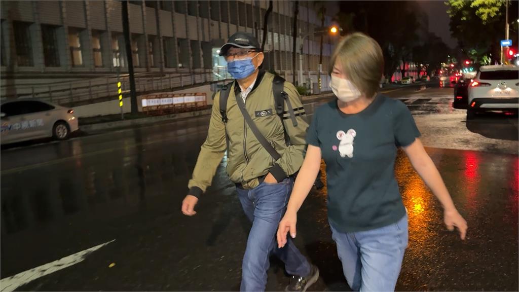 「傅管家」李慶隆被通緝投案! 獲百萬交保、戴電子腳鐐