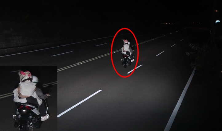 裝遮牌器、拆車牌沒用! 轎車「一物」露餡照被開單