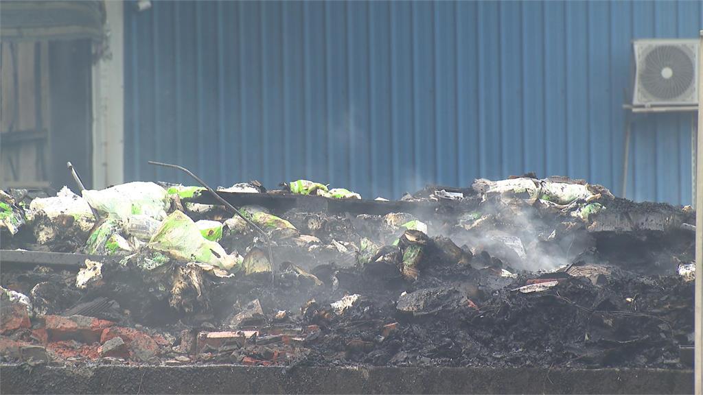 林口倉庫大火延燒1860坪　PChome諾消費者訂單不受影響