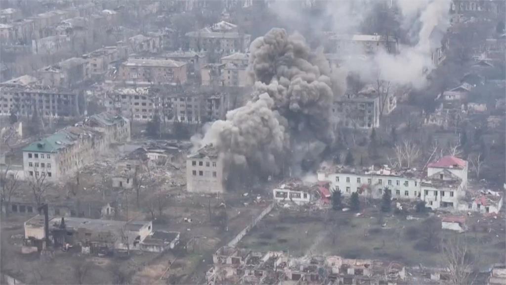 烏俄續相互攻擊！莫斯科汽車爆炸3死　澤倫斯基公布新和平協議草案細節