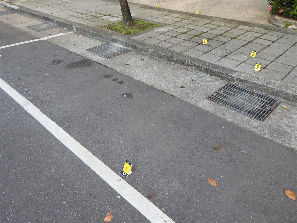 快新聞／疑黑幫尋仇？明仁會三峽堂口深夜遭開多槍　警方10點記者會說明