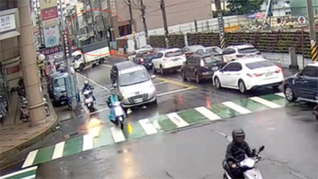 台中大里2電桿歪斜釀600戶停電整晚　不是小動物害的！是「他們」施工闖禍