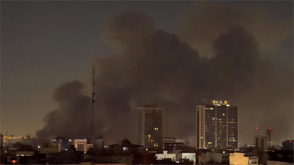 美以攻勢猛烈！　美軍再炸毀伊朗無人機航艦