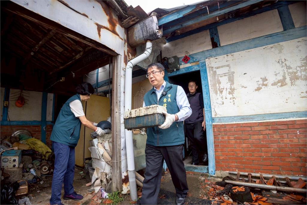 南市府「丹娜絲颱風災害救助單一窗口」 週末首日湧入4千多件申請案