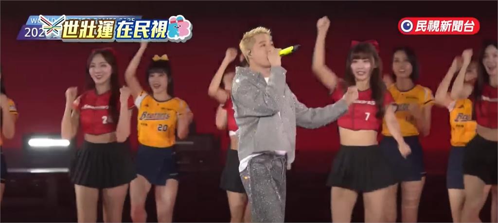 世壯運/周湯豪開幕式合體48位啦啦女神!口誤出包喊「世大運」深夜道歉了