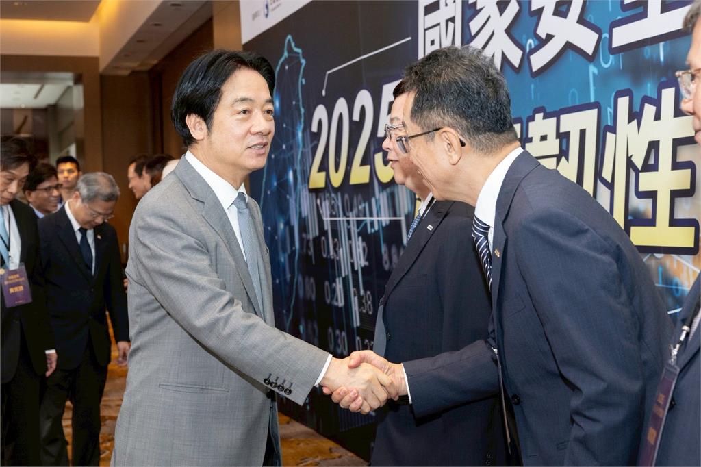 快新聞/就業情況20年最佳!台灣經濟成長率曝 賴清德:連2年高於全球平均