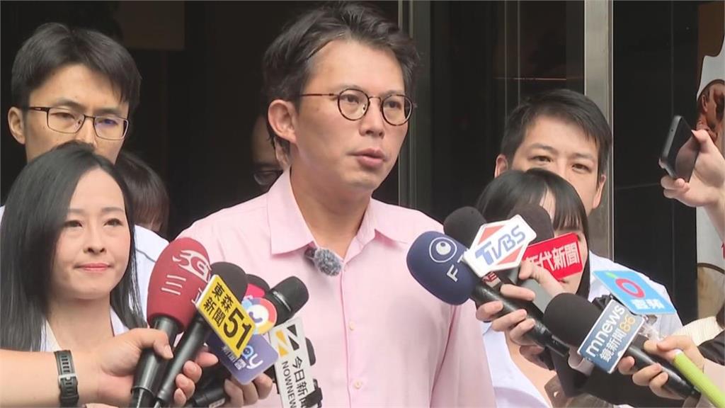 鄭麗文軍購案結盟傳「5日夜會黃國昌」！被說服7800億內幕曝光