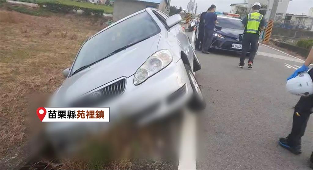 苗栗強風釀禍!? 自小客車疑不敵風勢"失控墜水溝"