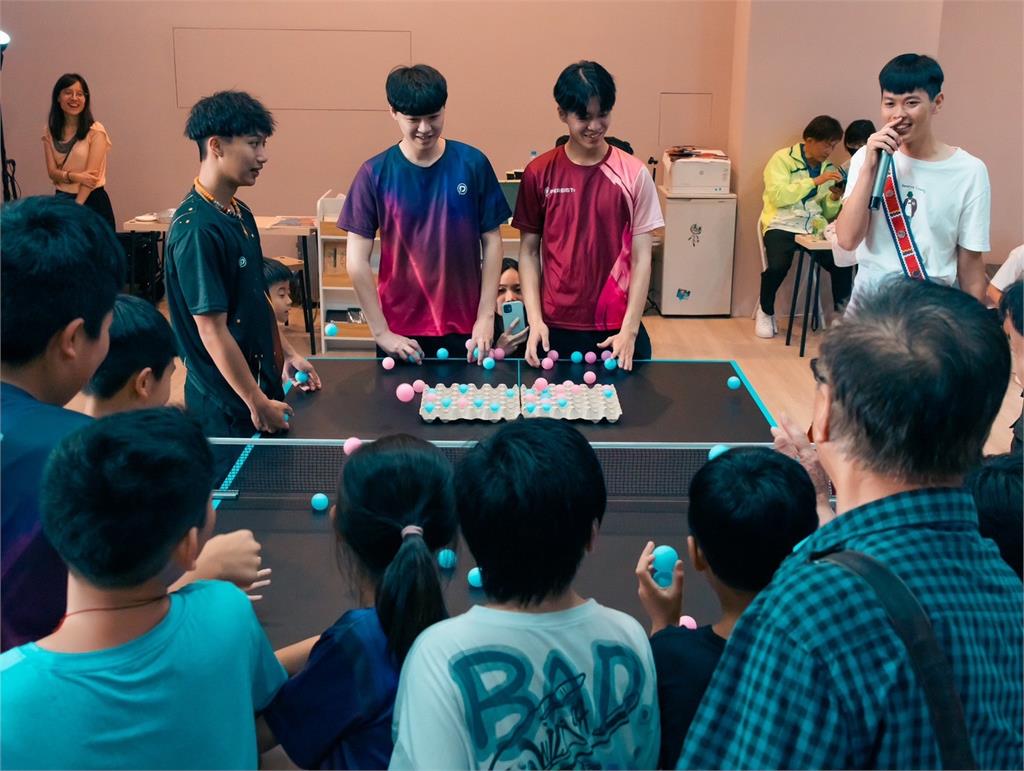 揮灑汗水,築夢乒乓: 從國手到教練,林家瑜的乒乓球人生故事