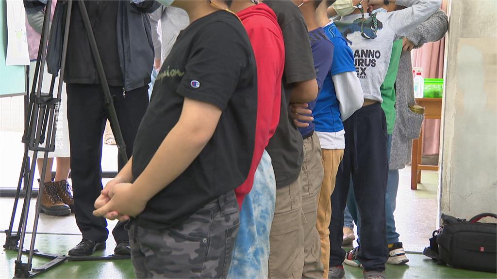 家長氣炸了! 桃園爆某國小生確診還上三天課