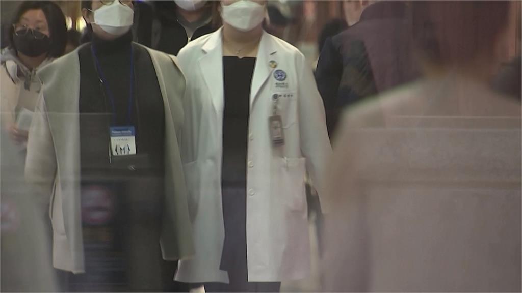 超過9千醫師辭職　沒人動手術　南韓發布「嚴重」醫療警報