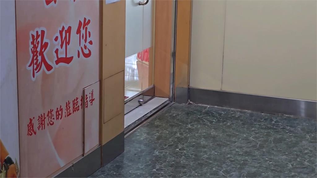 鑽石大樓掃黃搜索 員警破門誤闖入「長照套房」引發長輩不滿