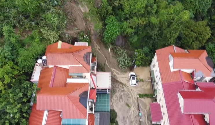 台中大坑山道路斷! 土石流毀民宅空拍畫面曝光