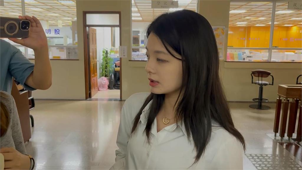 快新聞/光速籌到500萬!應曉薇辦完保離開北院 大女兒抱屈:我媽很無辜
