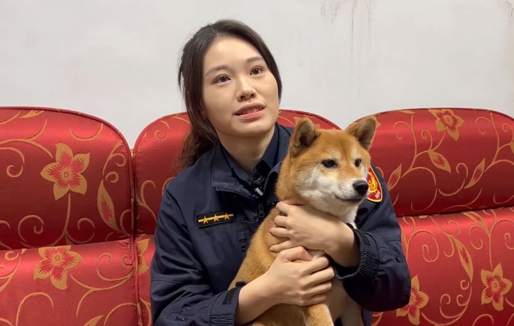 基隆女警「神似女星舒淇」　民眾搭訕「問這事」