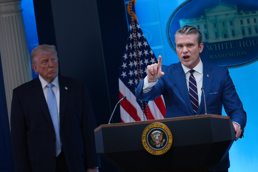 川普警告:可能一夜摧毀伊朗!美戰爭部長認「大規模打擊」曝將有更猛空襲