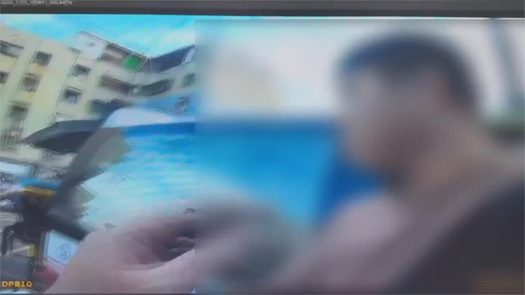 高雄前鎮男持刀徘徊引居民恐慌 疑情緒不穩「遇人就嗆」