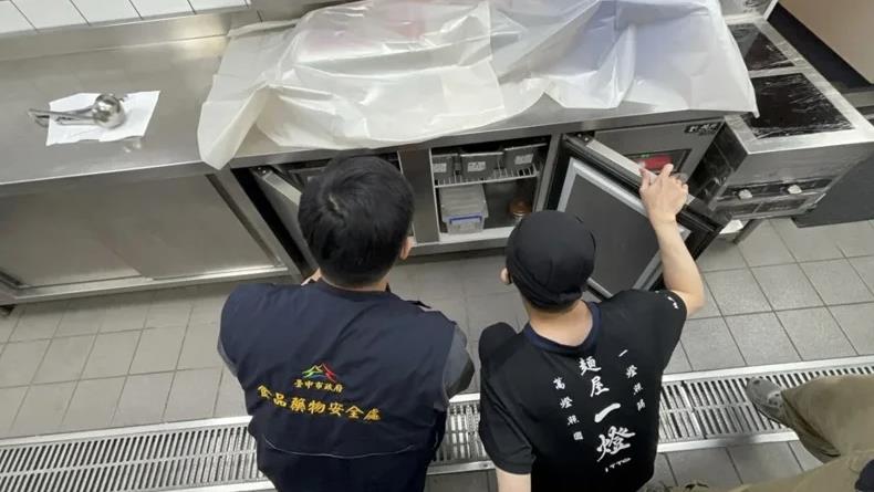 快新聞／知名連鎖拉麵店遭爆「瘋狂烙賽」災情　台中市府出手調查了