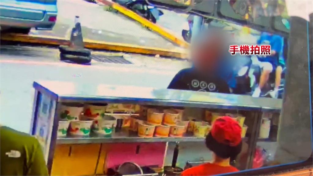 善心被人欺？　男子跟小吃店討錢不成還拿「大鎖」作勢威脅