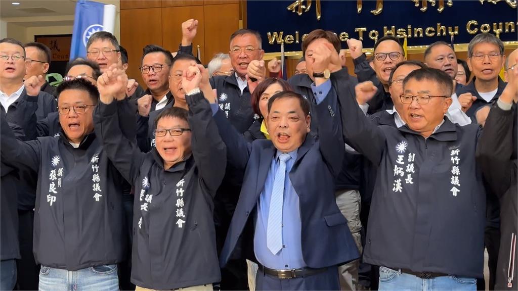 林思銘喊團結退選竹縣初選　徐欣瑩「忠誠度」對手質疑