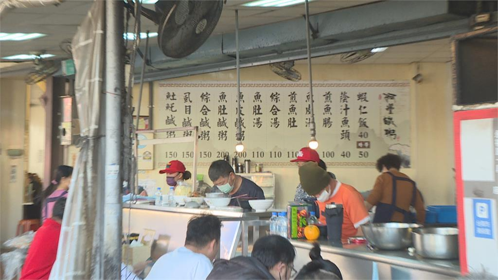 阿堂鹹粥昔嘆「賣1片虧1片」挨轟矯情!在地人推這間:魚+小卷才90元