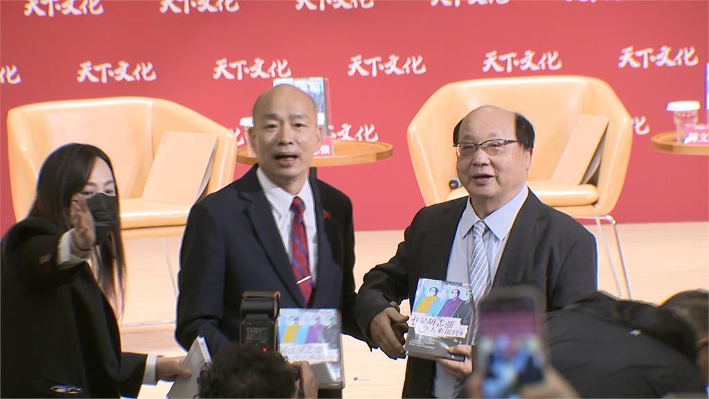 胡志強出書談從政心路　韓國瑜讚：我跟他都證明腦袋比頭髮重要