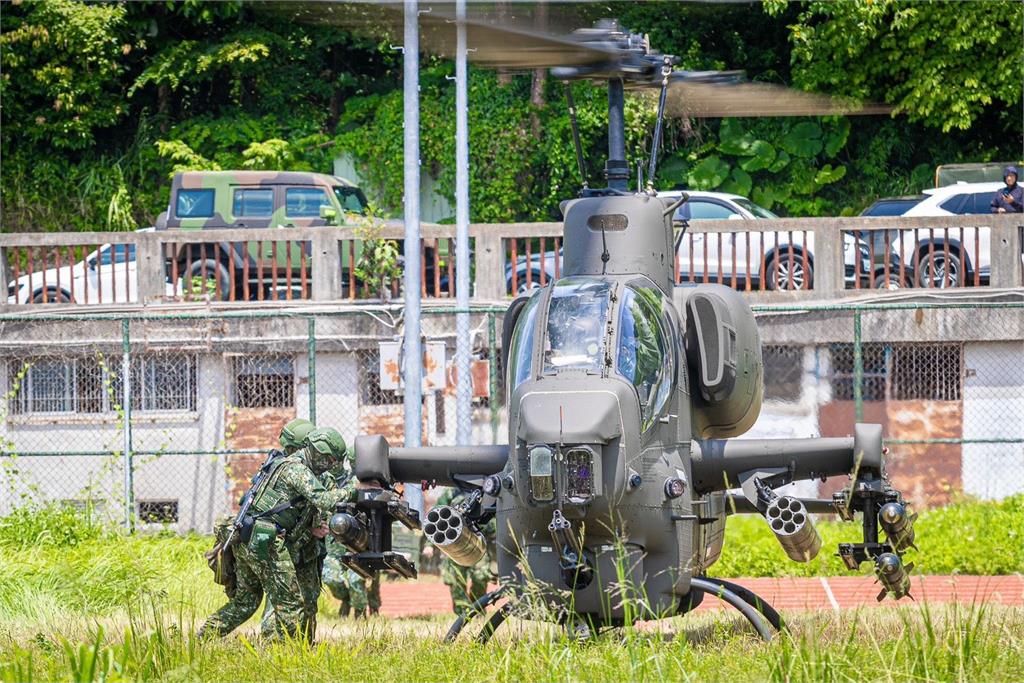 快新聞/陸軍航空602旅油料彈藥快速補給
