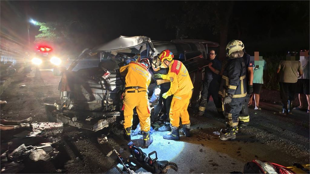 屏東1死7傷車禍案外案！　義消前往救援自摔「顱骨骨折」