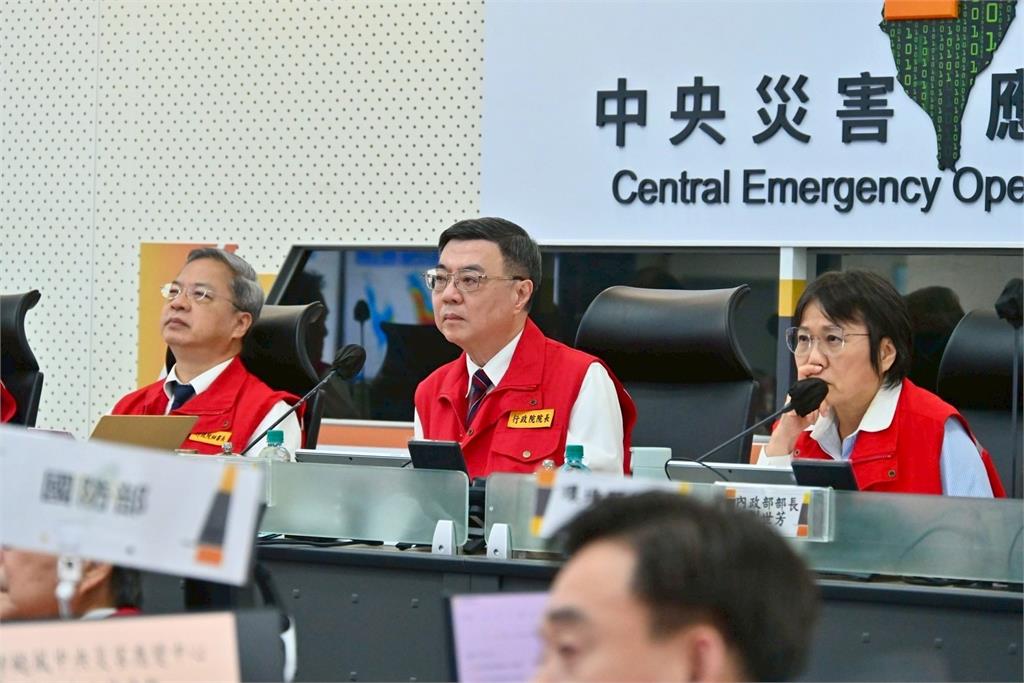 快新聞/楊柳來勢洶洶!坐鎮中央災變中心 卓揆:13、14日上半天為嚴重侵襲時段
