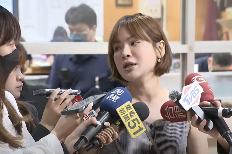 快新聞/女人的戰爭!李怡貞提告著作權法獲檢方起訴 陳沂今出庭回應了