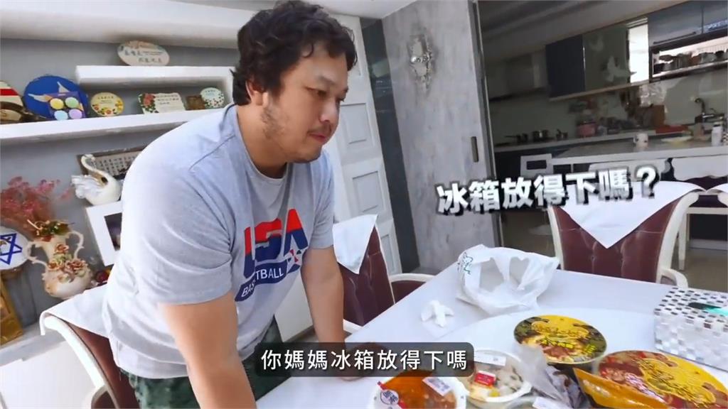 赴美4年回台狂掃超商食物 開玩笑:我們是鄉巴佬嗎?