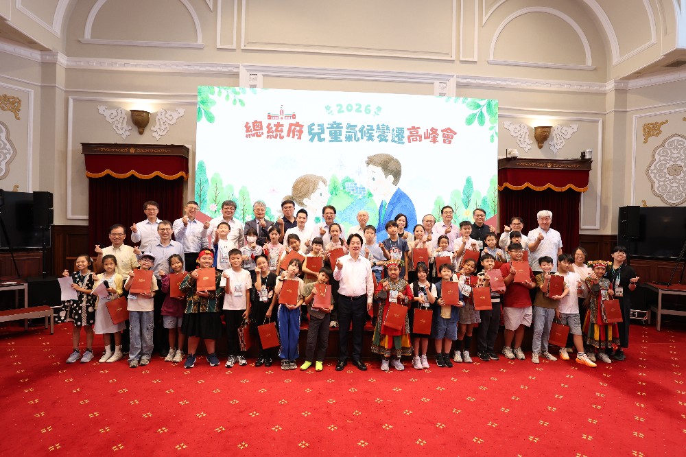環境部「部長阿伯」彭啓明對話小小氣候委員 與兒童共寫氣候未來！