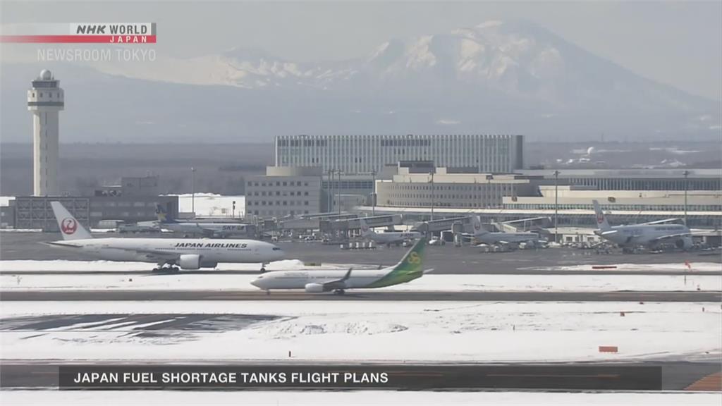 全球嚴重航空燃料短缺　成田機場每週57航班被迫暫緩