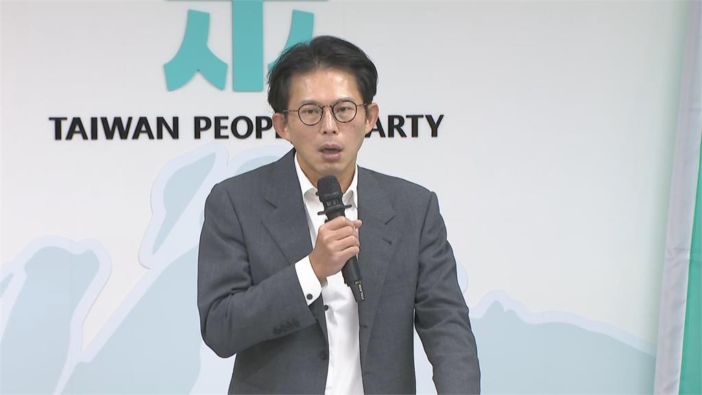 快新聞/綠白要合作?傳民進黨高層拋「撤換柯建銘」 吳思瑤、黃國昌都回應了