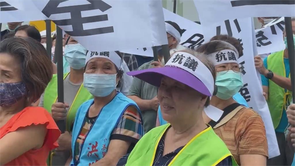 三元電池廠7/14爆炸仍傳惡臭  居民抗議 怒吼＂滾出去＂