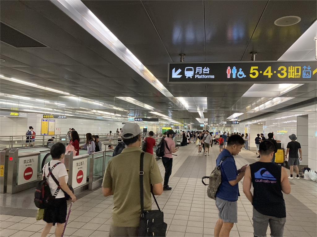 英國母女來台觀光誇讚：很棒的旅遊經驗！破除台灣「落後不發達」傳聞