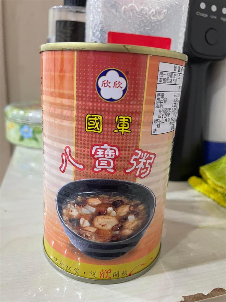 市面上買不到!他曬國軍限定「超神甜品」全網回憶殺:裡面一整顆栗子