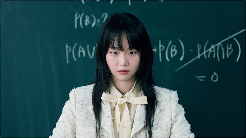 《鐵拳教育》紅遍全球！老師1理由喊「完全不想看」原因公開同行猛點頭