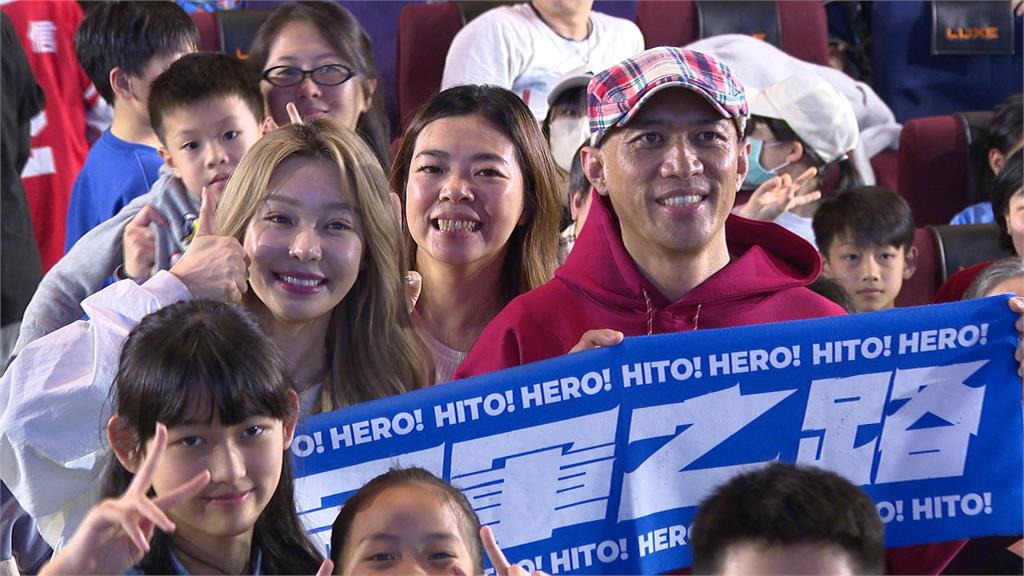 白恐議題電影大濛票房破億! "冠軍之路"近8千萬 導演龍男現身包場