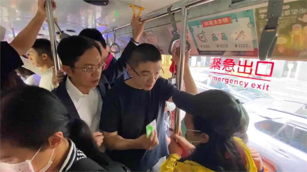 TPASS走指定通道　票卡月月儲值、無自動扣款