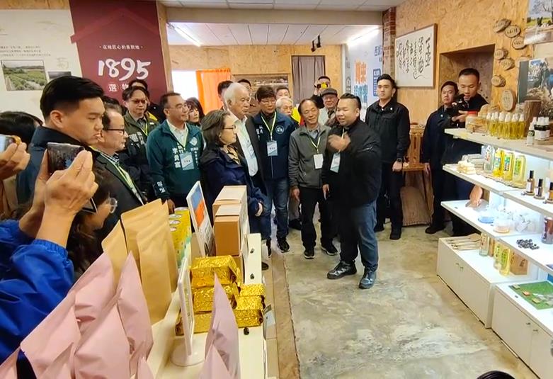 遙想1895客家軍護鄉土 蕭美琴造訪苗栗銅鑼