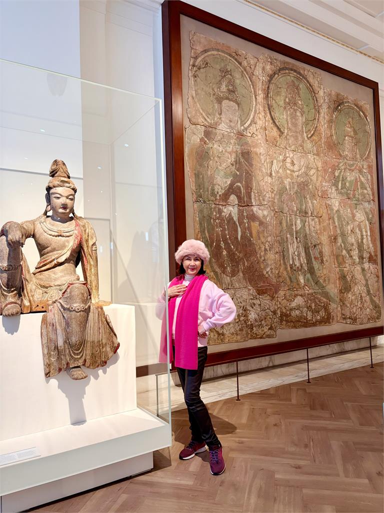 白嘉莉英國急返台 讚台灣是福地：「認真考慮置產」