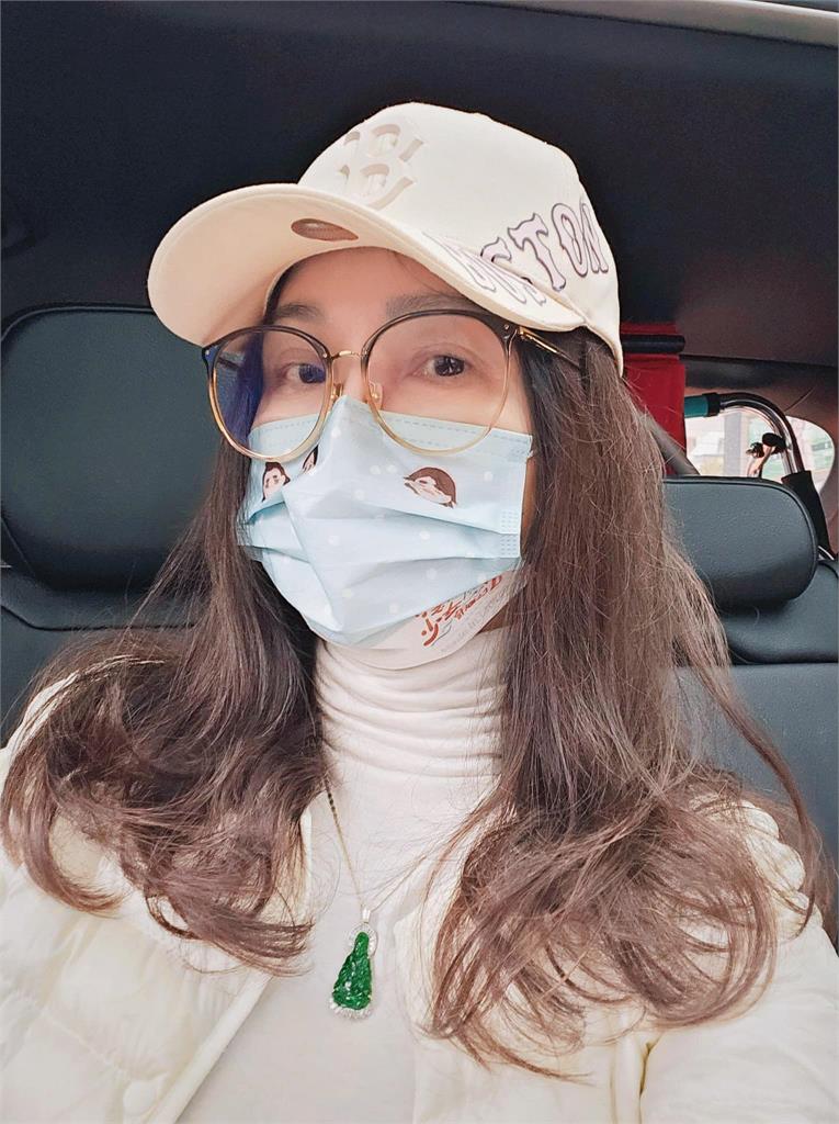 才爆密會言承旭!陳美鳳「芭比妝大消失」68歲真面目全現形嚇爛全網