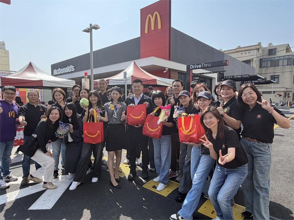 麥當勞麥寮泰順店盛大開幕　在地生菜免費送　見證麥寮產業實力