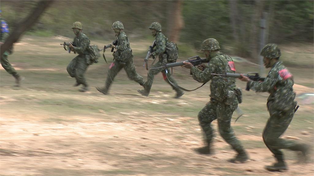 國軍「罰站新規」上路掀熱議! 一天不得超過2小時、軍艦航行中不得執行
